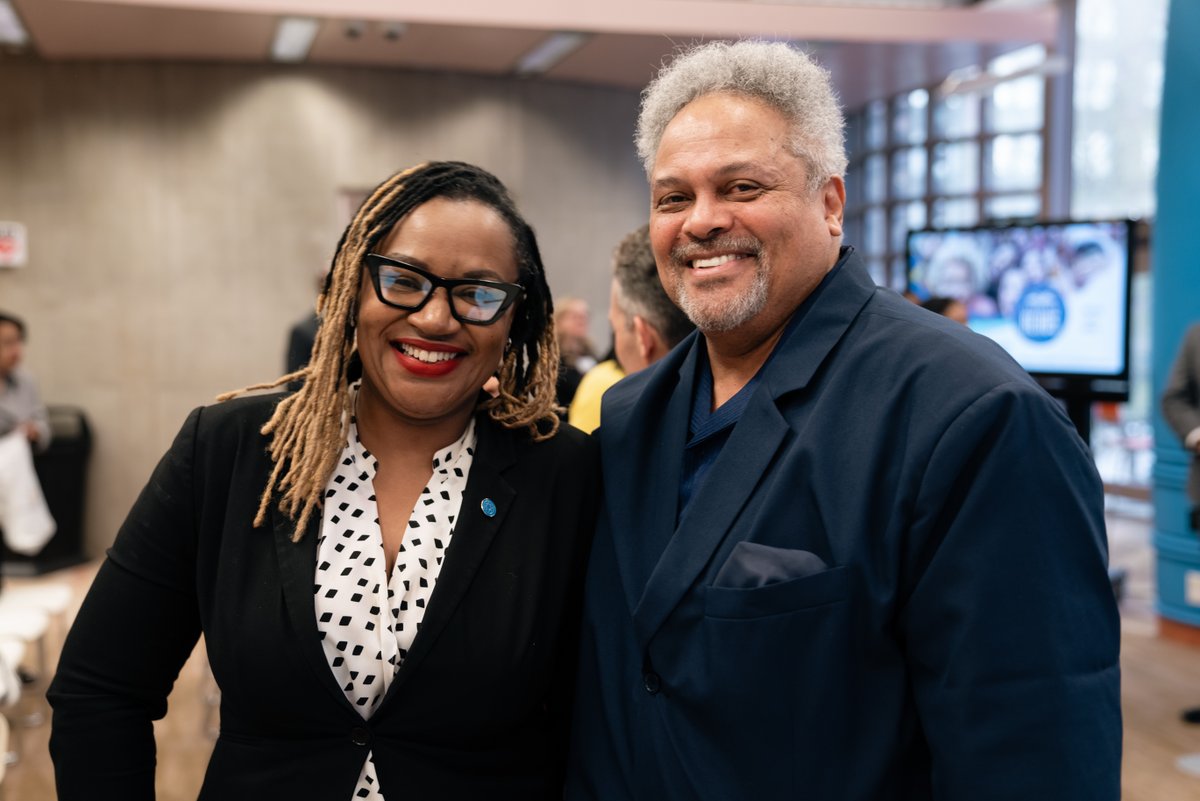 ClevelandReads's tweet photo. Join the Challenge!
Recently, the Cleveland Public Library Foundation hosted a breakfast and conversation on the economic and workforce benefits of improved literacy.
Join the Challenge: visit https://t.co/2wPxCpqDVl
#clevelandpubliclibrary #clevelandreads https://t.co/v90WU7Od8I