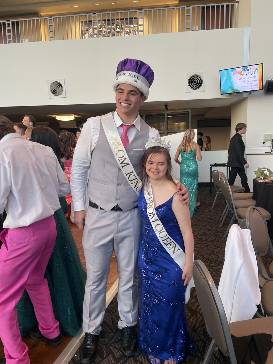 Ms_K_19's tweet photo. What better way to celebrate Teacher Appreciation Week at MHS than chaperone the prom, watch an amazing student presentation, and listen to the band? Not to mention a mid-week ice cream treat courtesy of @DR_CHRIS_STONE  #MontourProud @hilltopspartan  @MrsKCrawshaw @cyndi_mancini https://t.co/Ih28zD0aw3