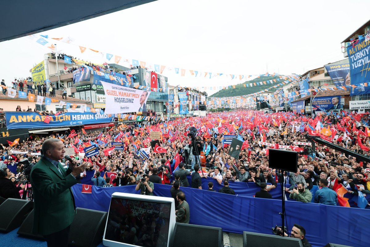 RTErdogan's tweet photo. Muhteşem Mamak, muhteşem Altındağ! Teşekkürler! 🇹🇷 https://t.co/d9i7xikqWE