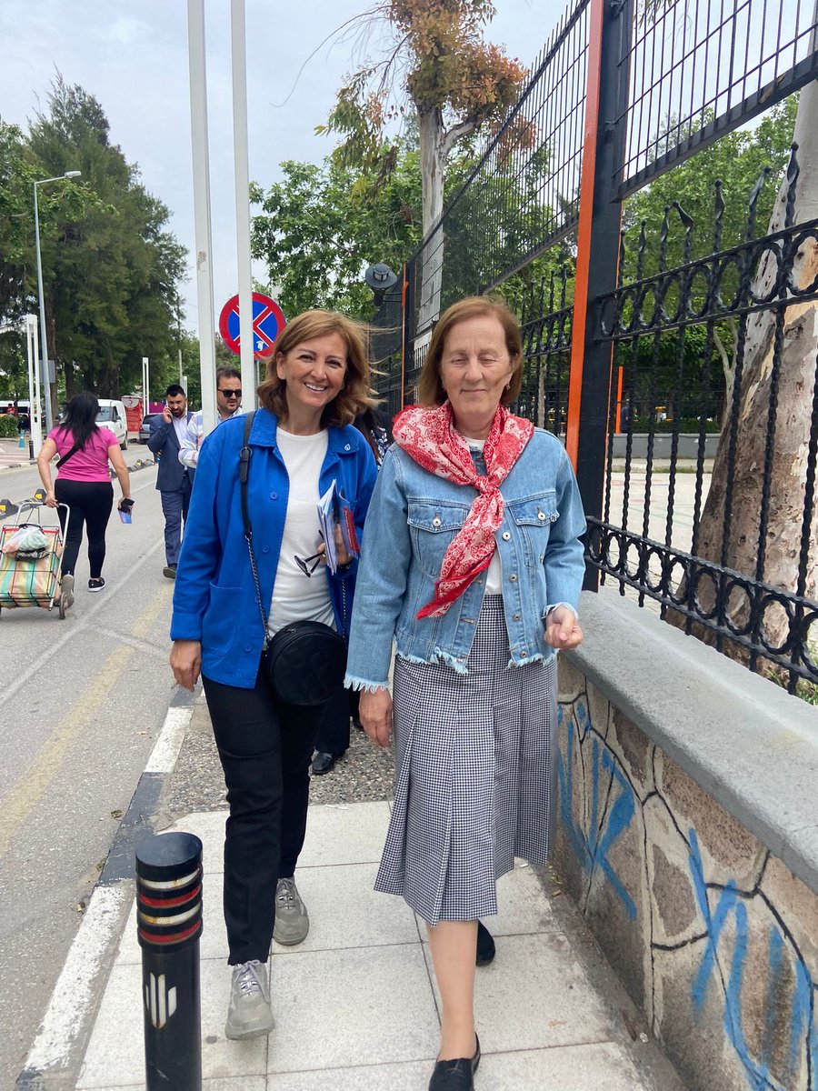 Bugün günlerden #Manisa 💧
Sevgili bakanımız, vekilimiz Selma Aliye Kavaf @adaykavaf ve İl başkanımız sevgili <a href="/CTuncdirek/">Cansın Tunçdirek</a> le beraber sahadayız.
Manisa teşkilatımız harika🧿

#BirlikteKazanacağız 
<a href="/AydininDevasi/">DEVA Partisi Aydın İl Başkanlığı</a>
