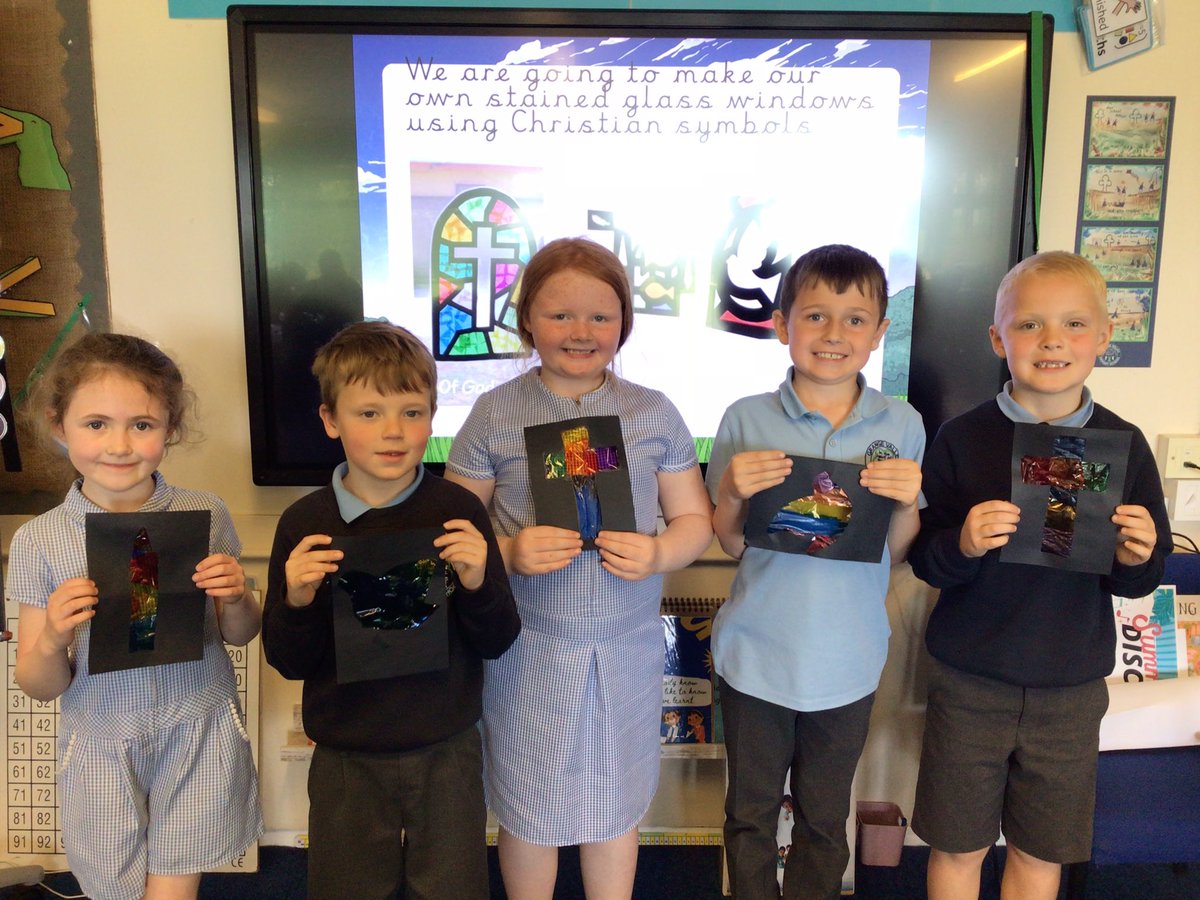 Year2_GV's tweet photo. In RE, we have been looking at the church and why Christians might go there to pray. We discussed how the pictures on the stained glass windows tell the stories of the bible. We then made our own stained glass windows showing different Christian symbols #peripower #powersinaction https://t.co/5hi4hyGBo9