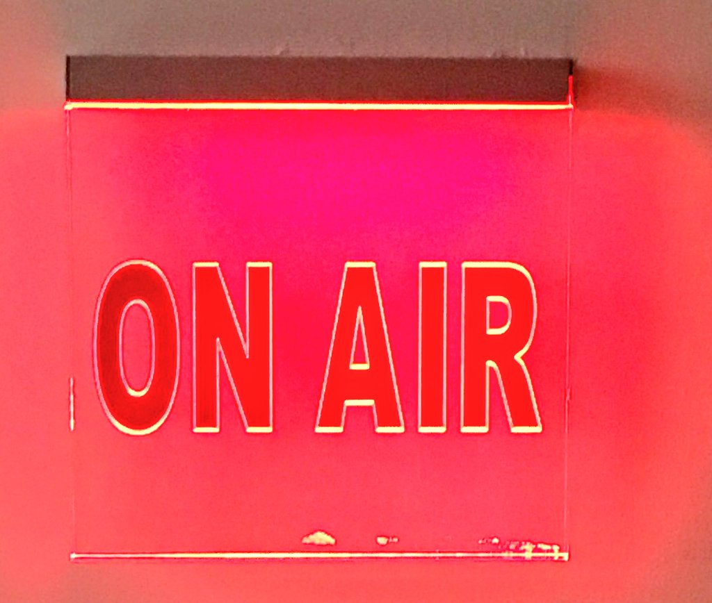 🟨'Tengo una amiga y un amigo que...' tienen hijos menores que ven pornografía.

♀️♂️ <a href="/EspacioRegader4/">EspacioRegadera</a>
 cadenaser.com/audio/16838099… vía <a href="/La_SER/">Cadena SER</a>