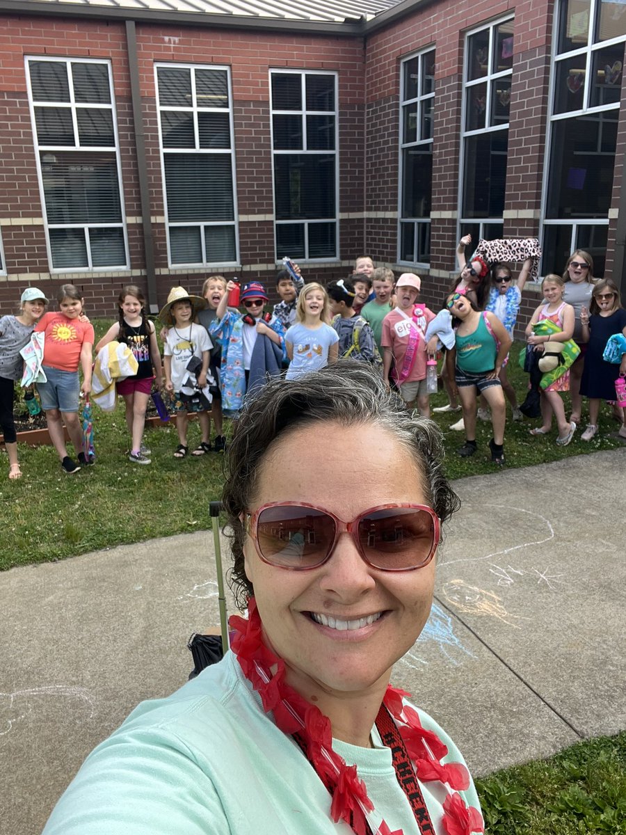 Mrs. Parker tweet media