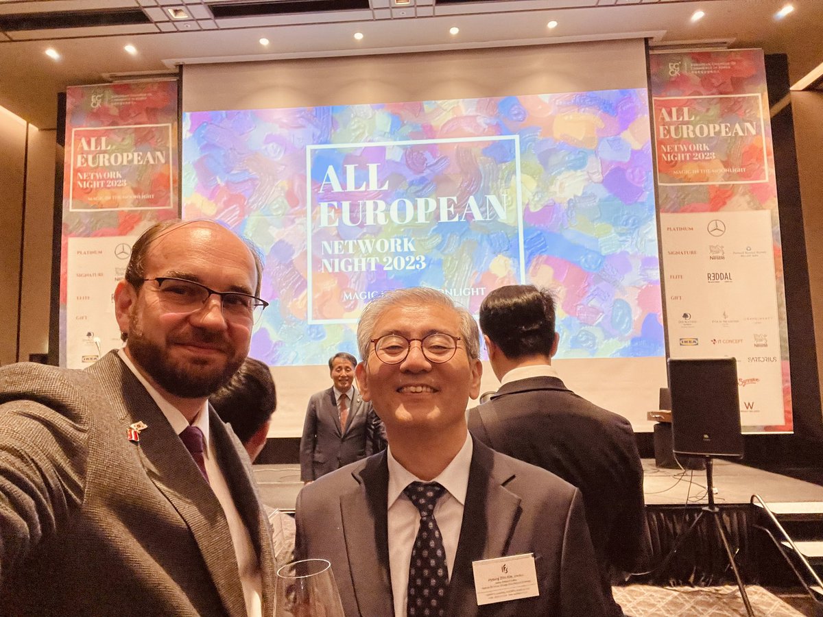 ArisVigants's tweet photo. Great #ECCK-European Chamber of #Commerce in Korea “All European Network Night” event today,celebrating EU-Korea 6️⃣0️⃣th anniversary of establishment of diplomatic relations, while meeting with European #business community and #Korean friends!
#EUKorea60years 🇪🇺🤝🇰🇷
#LatviaInKorea https://t.co/vngaxc8aY2