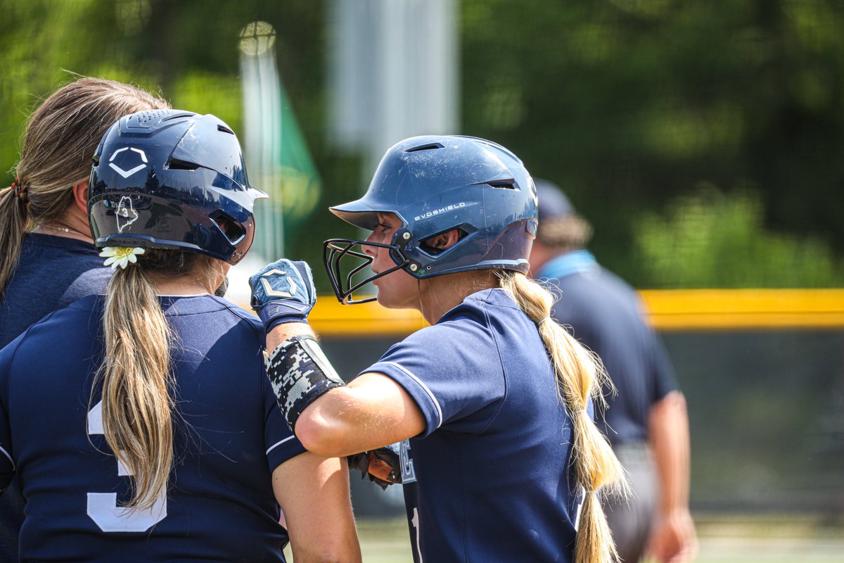 Days with softball &gt; days without softball

#BlackBearNation // 📸: <a href="/AmericaEast/">America East</a>