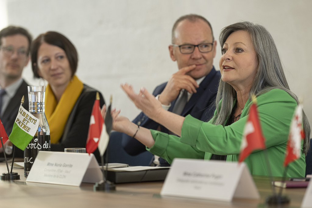 [CLOUD SOUVERAIN] Les cantons latins veulent renforcer leur action concertée pour la souveraineté #numérique, ont annoncé la conseillère d'Etat vaudoise <a href="/nuriagorrite/">Nuria Gorrite</a> et ses homologues de la Conférence latine des directeurs du numérique
#Vaud #cloud
➡️vd.ch/fileadmin/user…