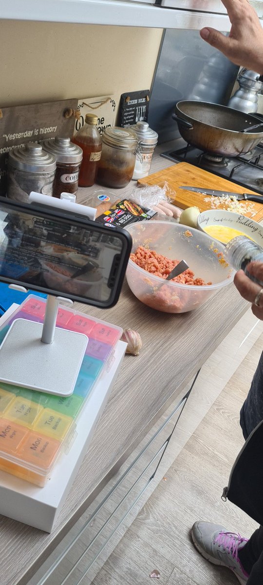 VT_Blanc's tweet image. COOKING WITH MAMA BLANC
#VTUBER #ENVTUBER #IRLSTREAM