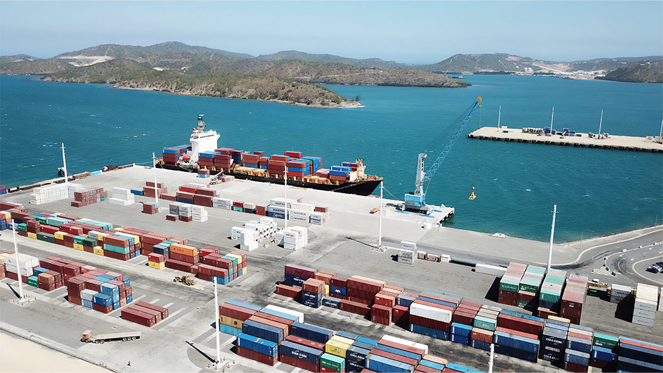 PortalPortuario's tweet image. Oceanía: ICTSI Motukea da la bienvenida al primer buque sin engranajes - portalportuario.cl/oceania-ictsi-…