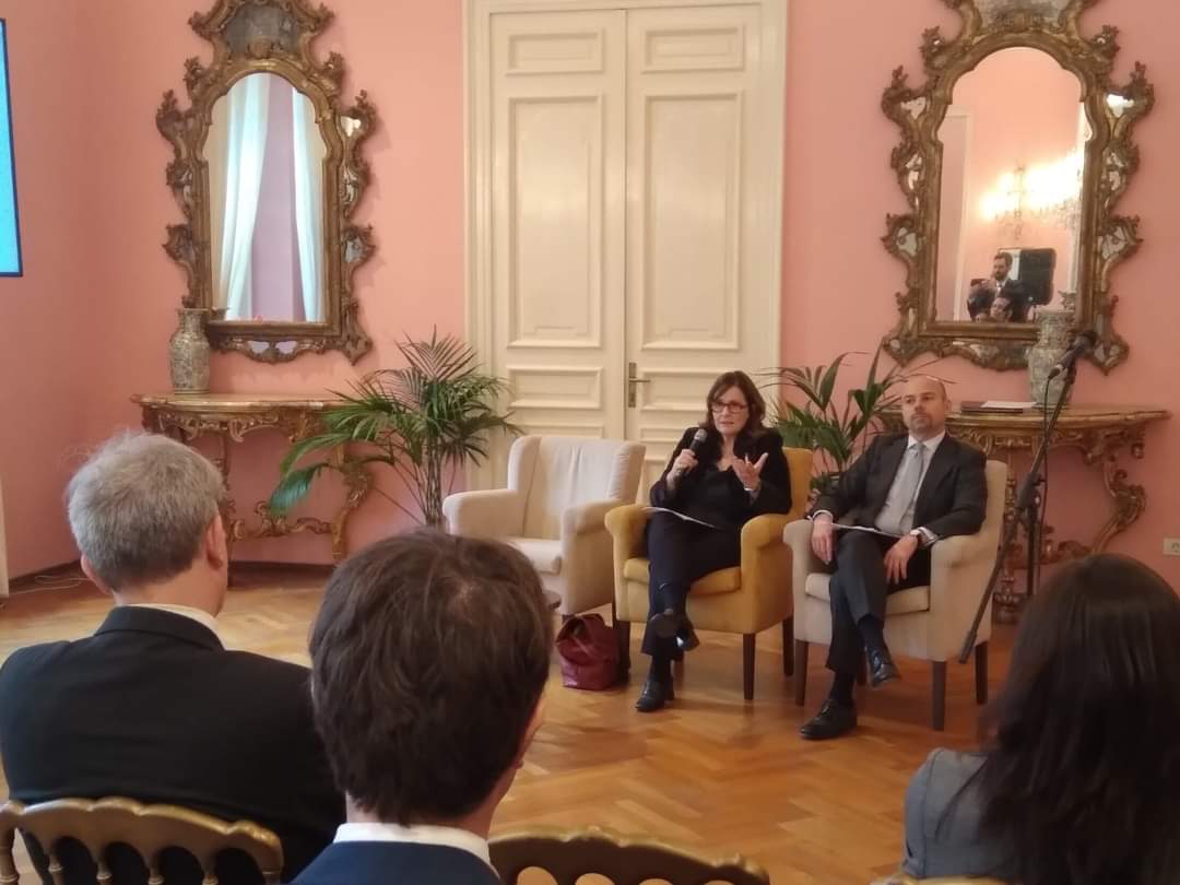 _AlfredoDurante's tweet photo. 🇮🇹🇹🇩 exchange of experiences with CSO on role civil society for integrity and RoL. Focus whistleblowers protection
#ANAC
#PremioGiorgioAmbrosoli
#UNCACCoalition
#transparencyinternationalromania
#FunkyCitizens
#CentrulpentruJurnalism Independent
#SyenepentruEducatie
#eLiberare https://t.co/a1U9a38MBw