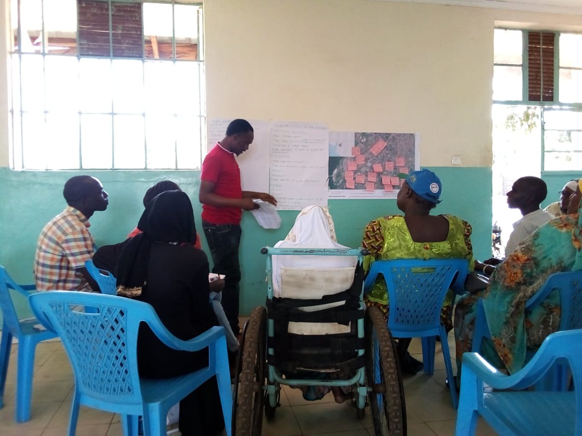 DAbrahamB's tweet image. For the war on tackling the effects on climate change to be won, we need the input of the local residents from the Elderly to the Women, the youth and PWDs. Gratitude to @Wanavijiji_sdi for holding an #FGD on climate change #VulnerabilityMapping @WeAreVCA @KYC_TV @KisumuCountyKE