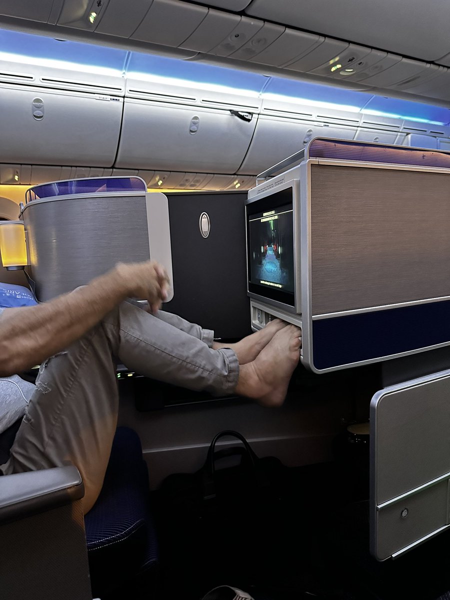 R “Ray” Wang 王瑞光 #Cupertino #AI #Energy R.NFT tweet media