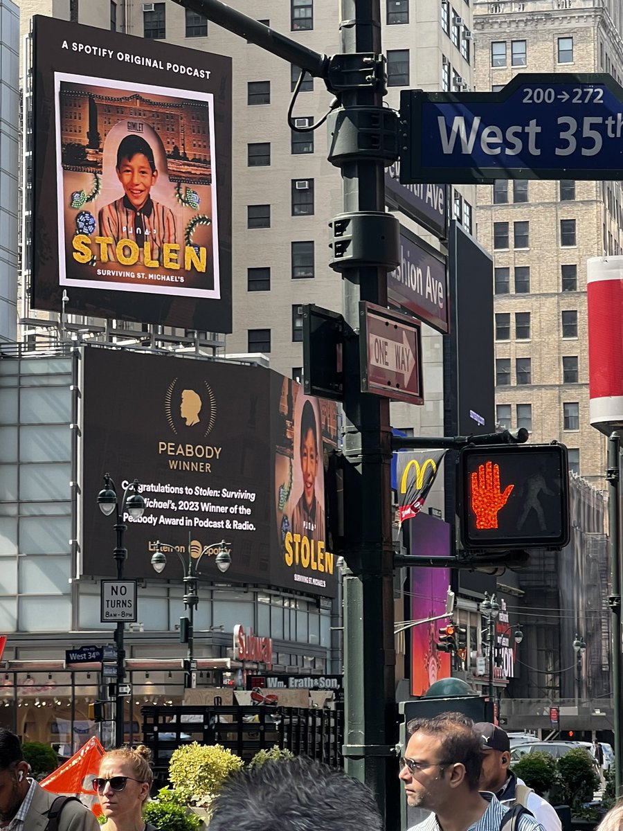 People keep sending me these photos and I love them all so much! 🥹🧡