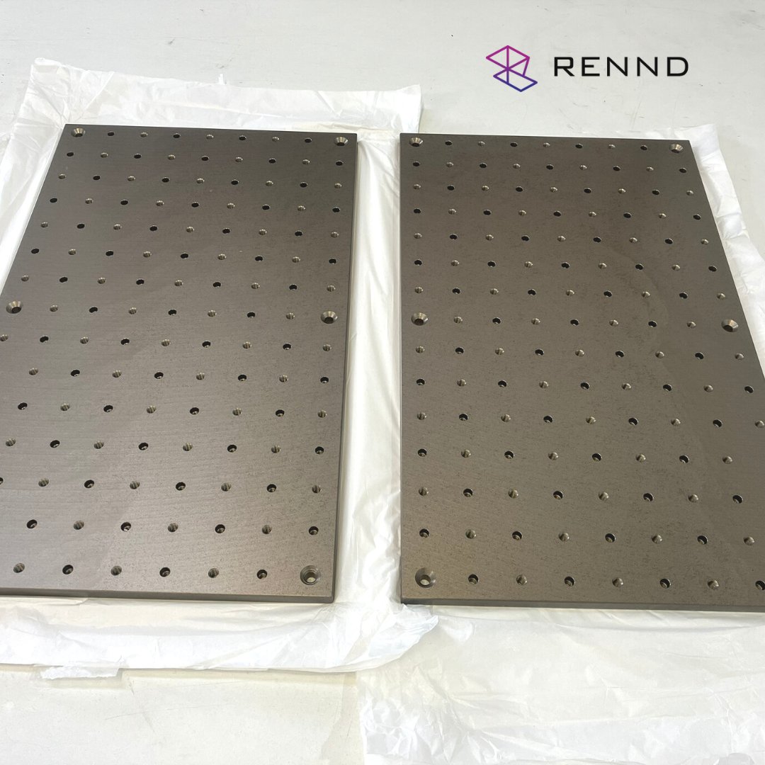 RENND_UK's tweet photo. Just received these two beautiful #Aluminium #FixturePlates back from Hard #Anodizing. We machined these up with precision bores taking into account the Anodizing thickness. 

#Rennd #CNCMachining https://t.co/YWQnDNZcA5
