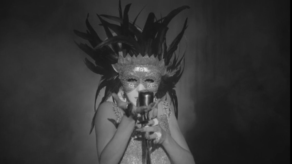 GM 🖤 had so much fun filming my music video for my electronic music project PHYNE. Here’s a still from the camera footage 🖤 #music #Web3Music