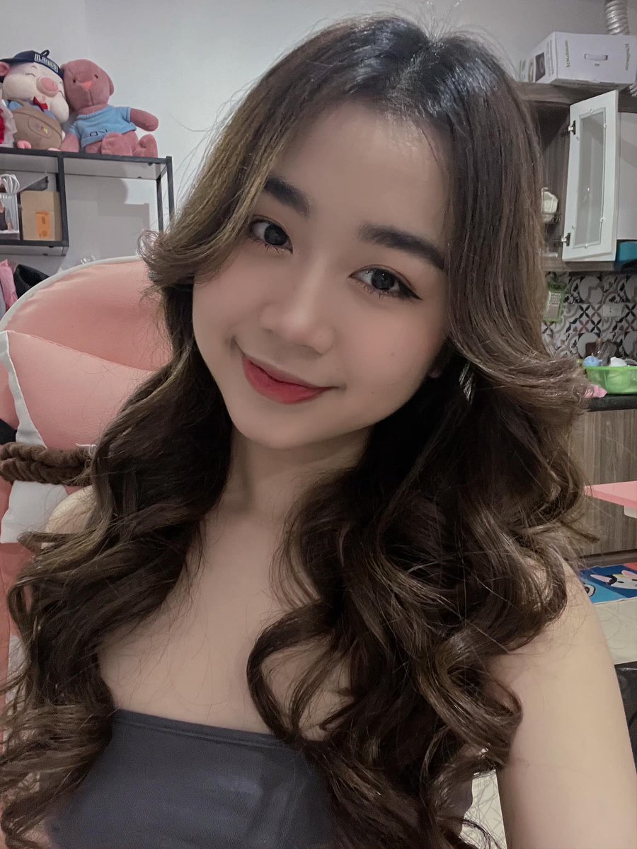 HCtTng8's tweet photo. Thêm tôi đi, có thứ anh muốn https://t.co/SpHMfjOFUt