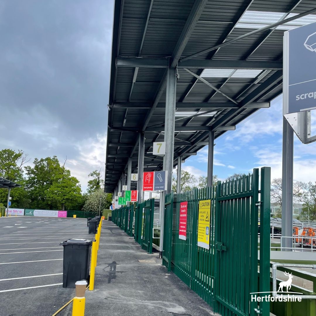 hertscc's tweet photo. A new recycling centre is coming to Welwyn Garden City on Monday 15 May, replacing the Cole Green site. It's got a split-level system to get your recycling into the containers easier and reuse shop for donations and purchases of good quality unused items. https://t.co/1De1X7TJvR https://t.co/lH6TInV26M