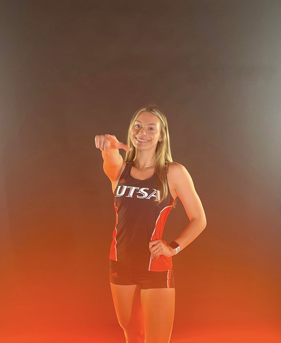 bellabickham's tweet image. I am happy to announce that I will be continuing by academic and athletic career at The University of Texas at San Antonio! Thank you to all of the coaches that took the time to recruit me. Excited for the next four!! #goroadrunners 🤙🏼