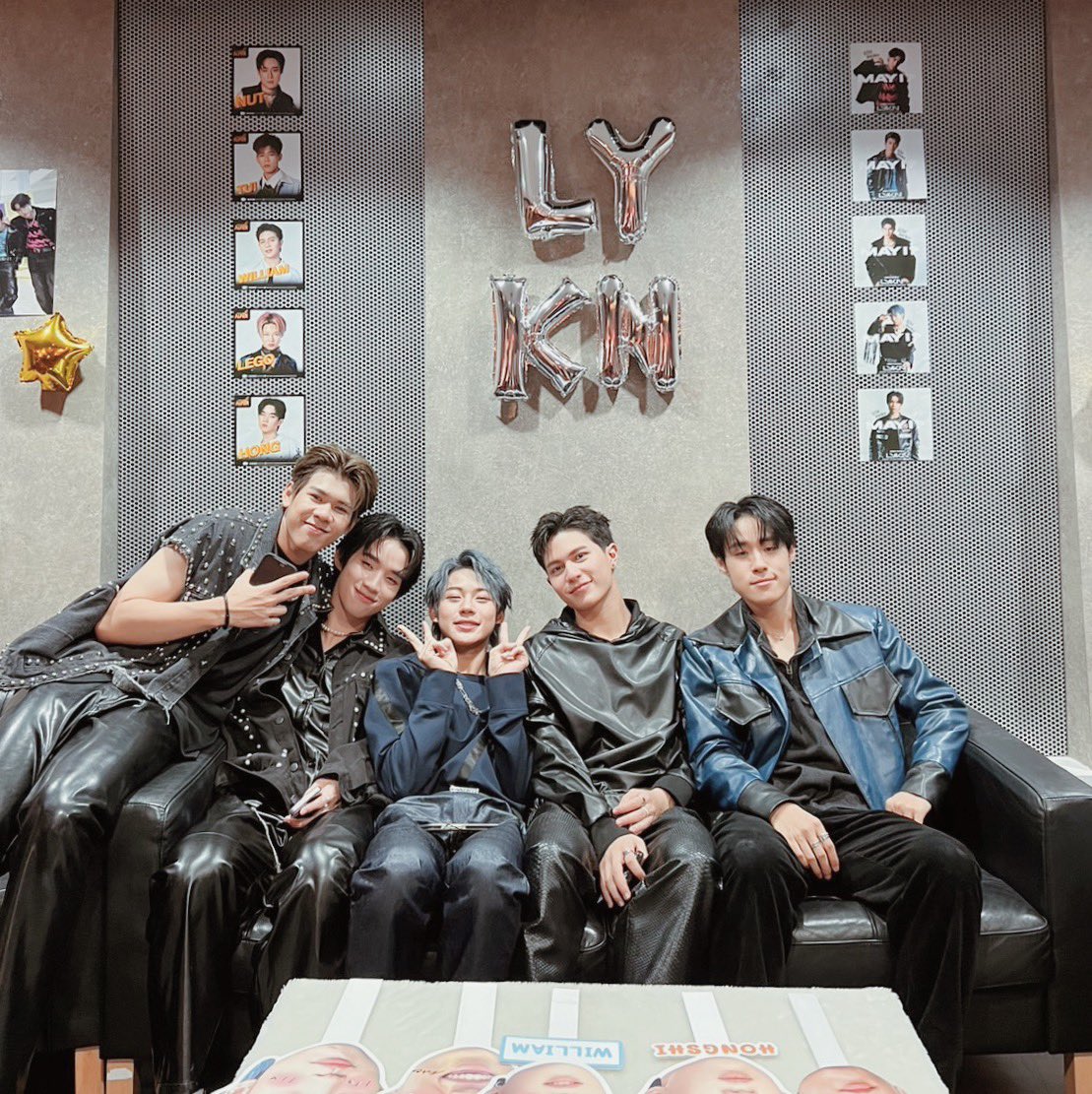 ไลแคนทั้ง5พร้อมแล้วที่ <a href="/EFM_STATION/">EFM STATION</a> 
#LYKNxFANDOMLIVE

3 ทุ่มทาง EFM เปิดสายให้โทรมาลงทะเบียนพูดคุยหน้าไมค์  026658373 น้าา🩵

#เลิกกับเขาเดี๋ยวเหงาเป็นเพื่อน
#LYKN
#RISERMUSIC