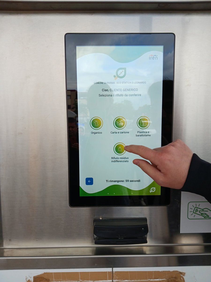 ProjectMedina's tweet photo. @ProjectMedina Tour Day 2: visiting #Parma Pay-As-You-Throw systems, and meeting Deputy Mayor Borghi in charge of waste management ! https://t.co/8fZYqqT2Ob