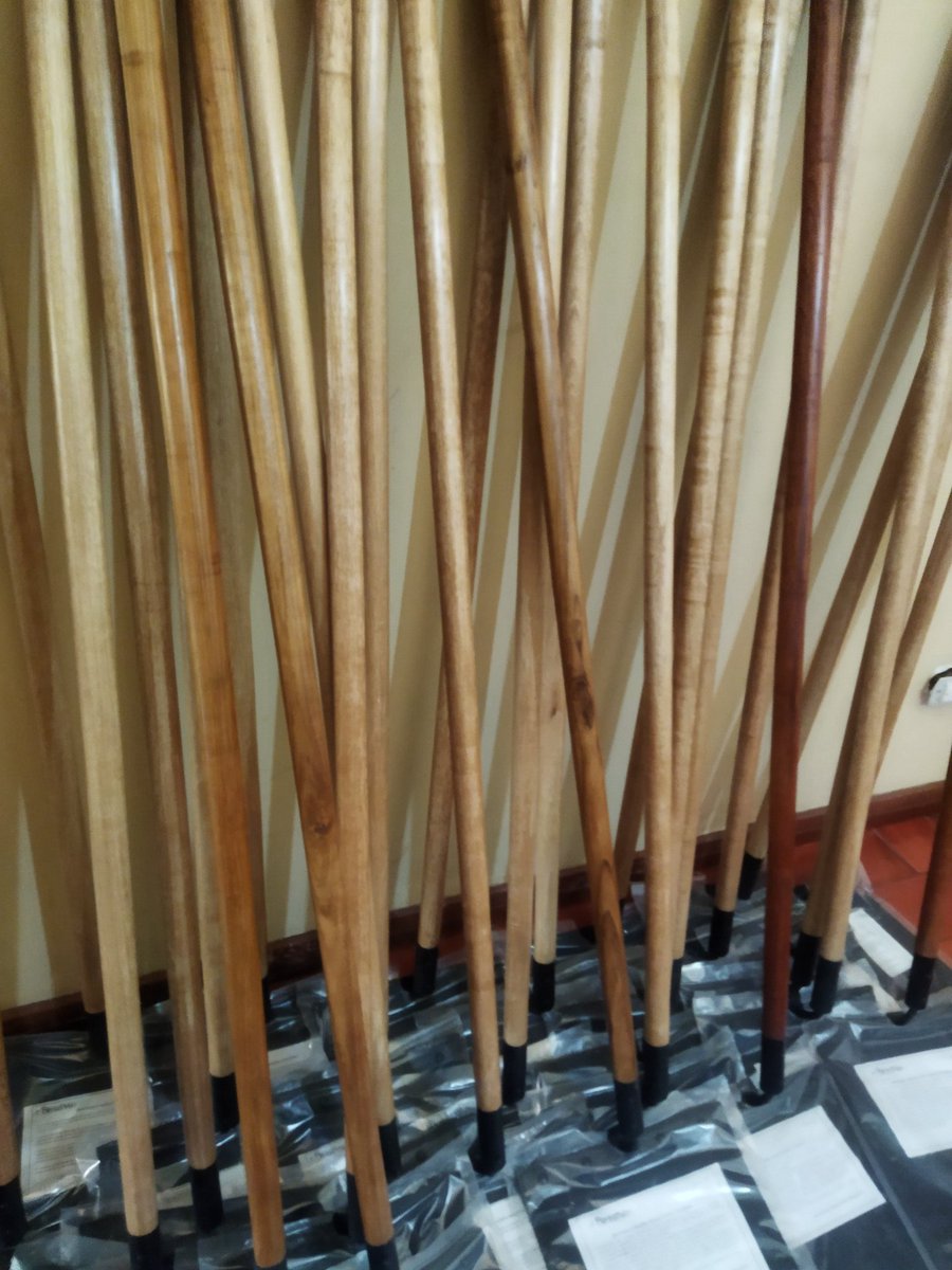 Batefuegos ForestVen, herramienta vital para el combate de Incendios Forestales Incipientes
Hecho en Venezuela Hecho en Carabobo!!! Materia Prima 100% Nacional #Ambiente #Calor #IncendiosForestales #CambioClimático  <a href="/NicolasMaduro/">Nicolás Maduro</a> <a href="/MinecOficial/">MinecOficial</a> <a href="/bros_forestales/">Bomberos Forestales Estación N-4 Carabobo</a> @alc_valencia