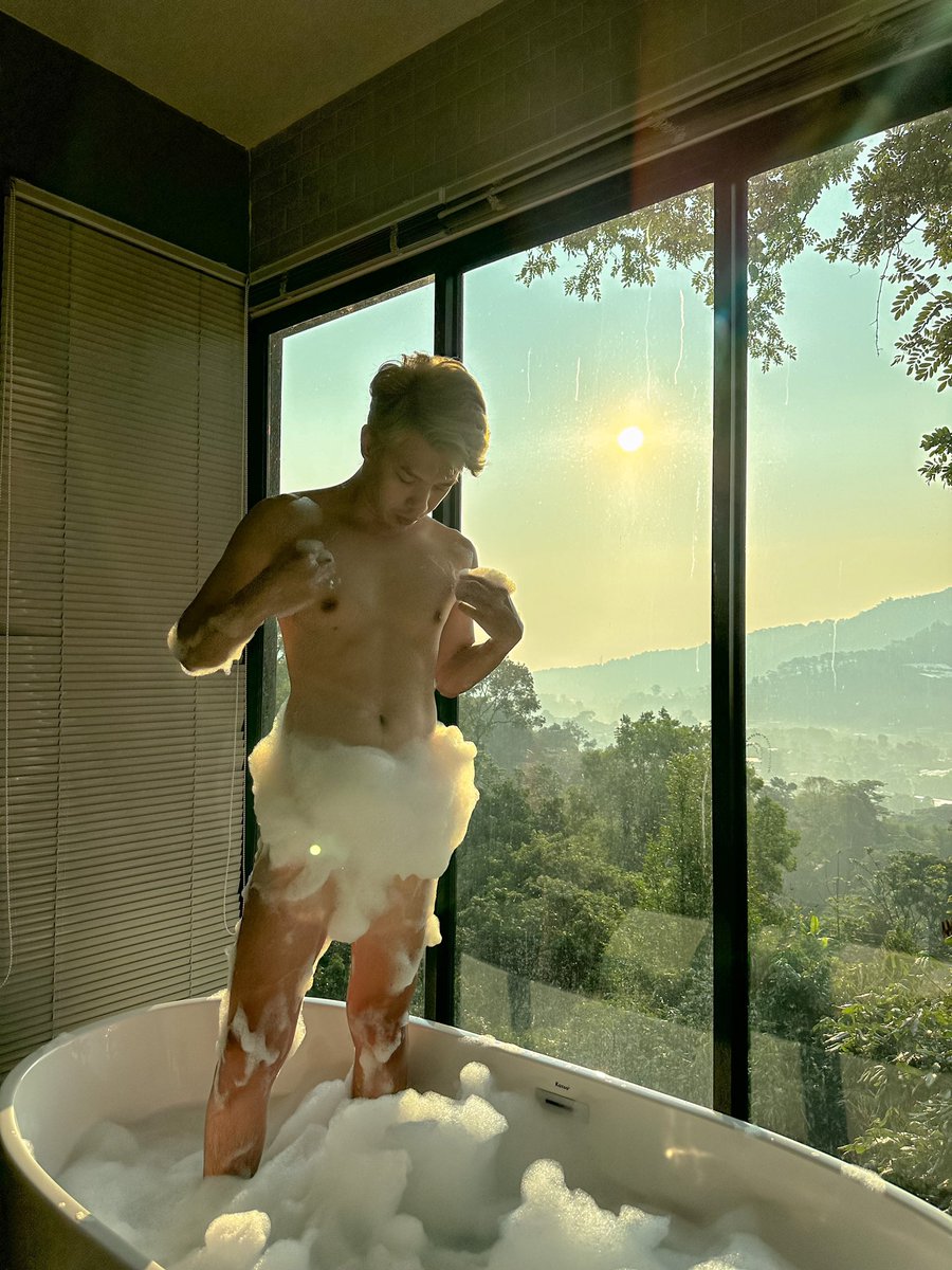 ize_pk's tweet photo. แสงแรก แสงสุดท้าย🛁🫧🌤️ https://t.co/4KHaclggAK
