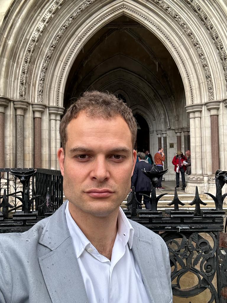 HFalconerMP's tweet image. *RAF SCAMPTON Update*
In the High Court today; judgment soon (on interim relief, not the whole JR)

Regardless of the result, after months of Tory stonewalling we learnt three new shocking things already today about the Government's approach: 
THREAD: 1/6