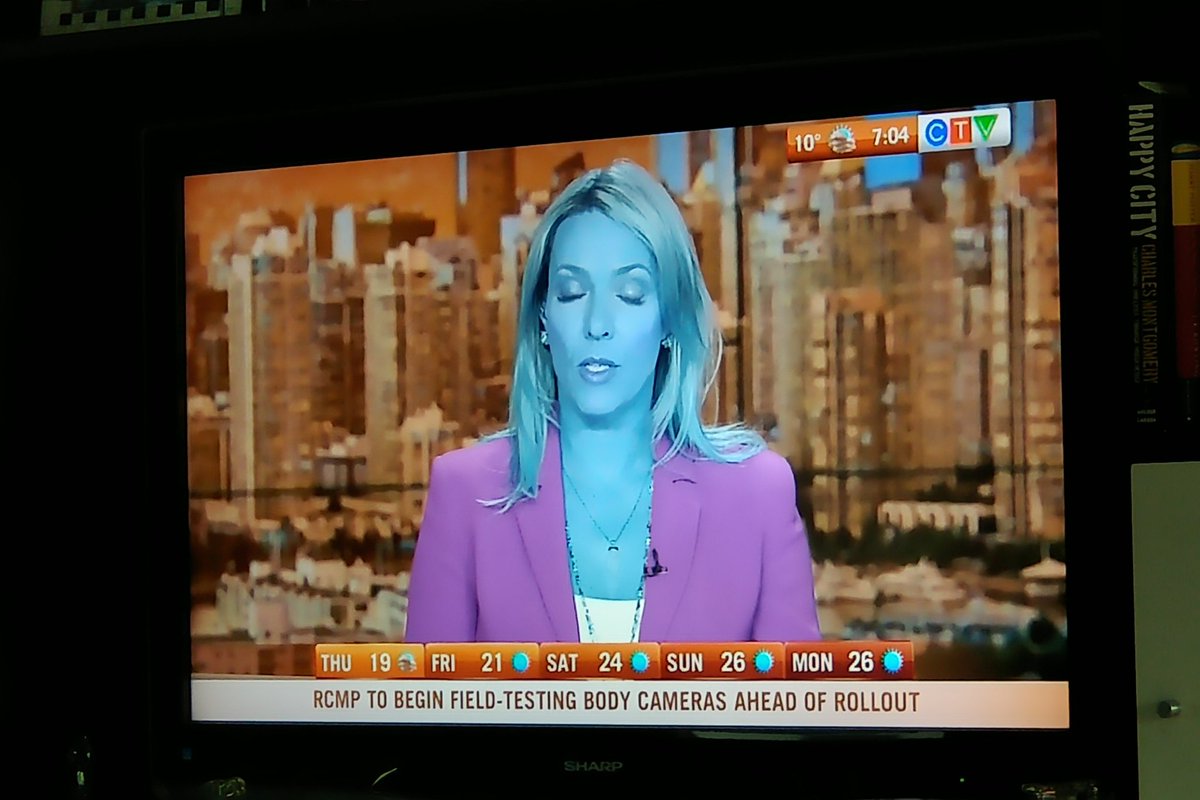 YuEuG's tweet photo. @CTVVancouver Hmm, is it "avatar day" on CTV news? https://t.co/0LfHmJ4Pq4