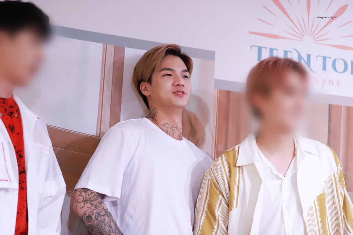 bangminstyle's tweet photo. 💜 https://t.co/1JoRZDKqt8