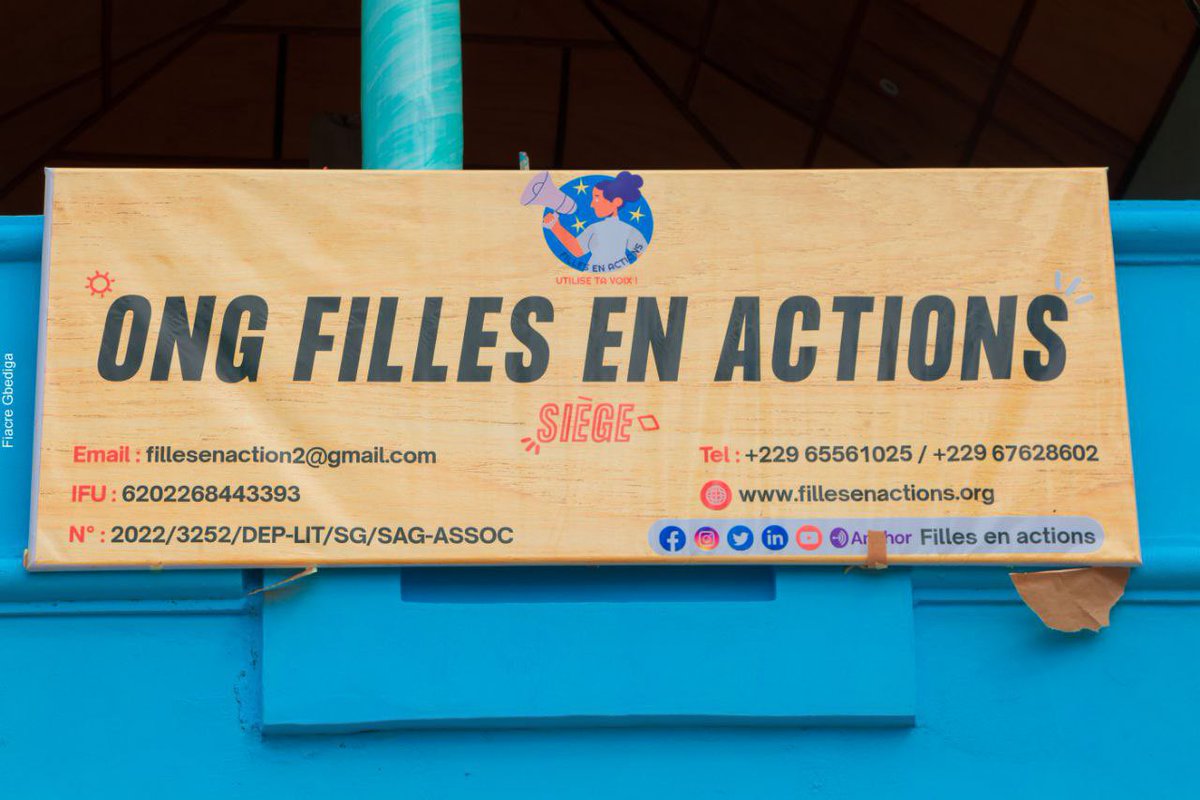 FillesActions's tweet photo. 🛑 Pour une institution pérenne : le siège national de l'ONG Filles en Actions inauguré.

😊 Un  espace merveilleux qui  au delà  d'un  cadre de travail retrace un parcours aussi excitant que périlleux. 

✊ Un parcours de jeunes qui ont cru à l'action qui conduit 👇

1/ https://t.co/0b2tIWGq11