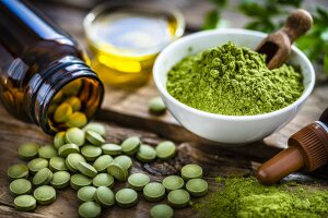 UTSWMedCenter's tweet image. #Kratom is a natural plant extract with potential benefits known as a stimulant for #painrelief. @UTSWBrain's substance abuse expert Sidarth Wakhlu, M.D., shares if it's safe for consumption and why it's vital to understand its side effects. bit.ly/42dB2Rf #utswbrain