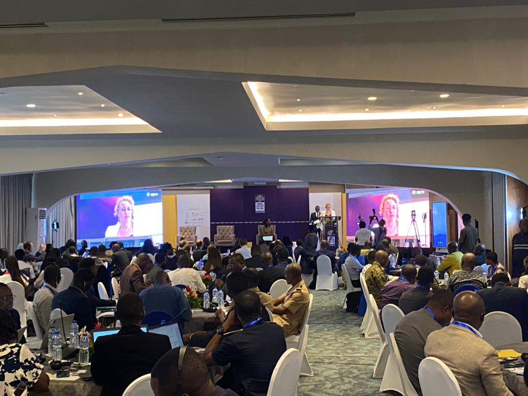Bettina Maier Neme (@bmaierneme) on Twitter photo Le <a href="/NumeriqueTG/">Ministère de l'Economie Numérique 🇹🇬</a>+l'#ATD organisent avec l'appui de la <a href="/giz_gmbh/">GIZ</a>,financé par le <a href="/BMZ_Bund/">Bundesentwicklungsministerium</a>,le "Grand Atelier du Digital" #PARLONSDIGITAL du 10.-12.5 pour parler du contenu de la stratégie "Togo Digital 2025" et pour adopter ensemble le cadre d'interopérabilité. #TeamEurope #ProDigiT Le <a href="/NumeriqueTG/">Ministère de l'Economie Numérique 🇹🇬</a>+l'#ATD organisent avec l'appui de la <a href="/giz_gmbh/">GIZ</a>,financé par le <a href="/BMZ_Bund/">Bundesentwicklungsministerium</a>,le "Grand Atelier du Digital" #PARLONSDIGITAL du 10.-12.5 pour parler du contenu de la stratégie "Togo Digital 2025" et pour adopter ensemble le cadre d'interopérabilité. #TeamEurope #ProDigiT