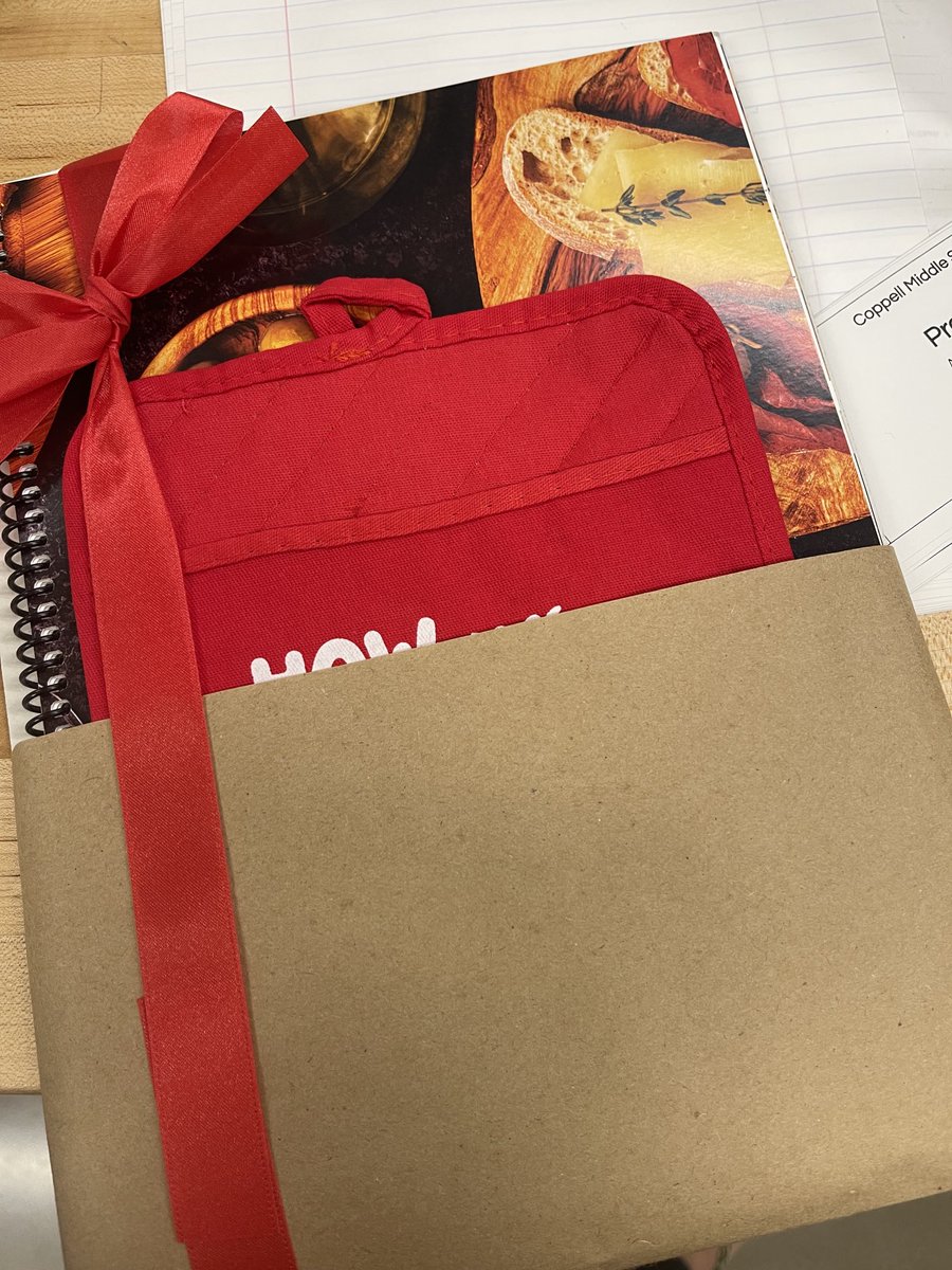 gailcary's tweet image. How sweet it is to be loved at West during Teacher Appreciation Week!  #westfam