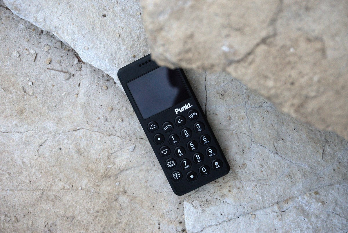 punkt's tweet photo. The Punkt. MP02 is designed with the intention to perform as a distraction free communication tool. Find out more: https://t.co/5lMifrEgop
#PunktCommunity #PunktDesign #IntentionalTech #Punkt #MP02 #JasperMorrison #DigitalMinimalism https://t.co/pxaArdkN6E