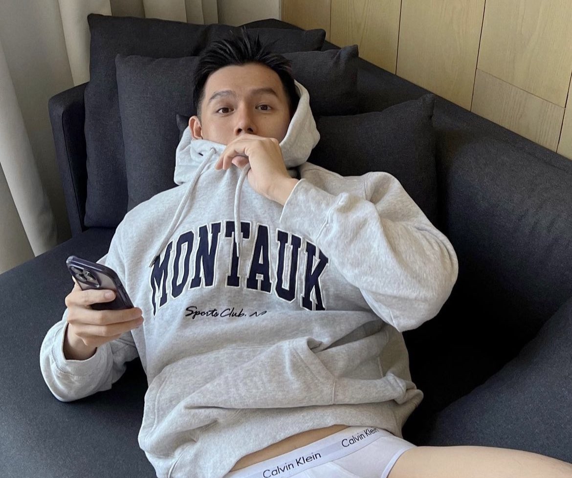 Alex Martinez on Twitter: "Love it when they reveal themselves to wear