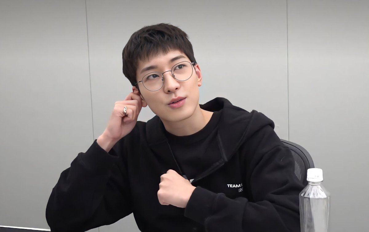 _catwonwoo's tweet photo. https://t.co/WihBJzDhrf