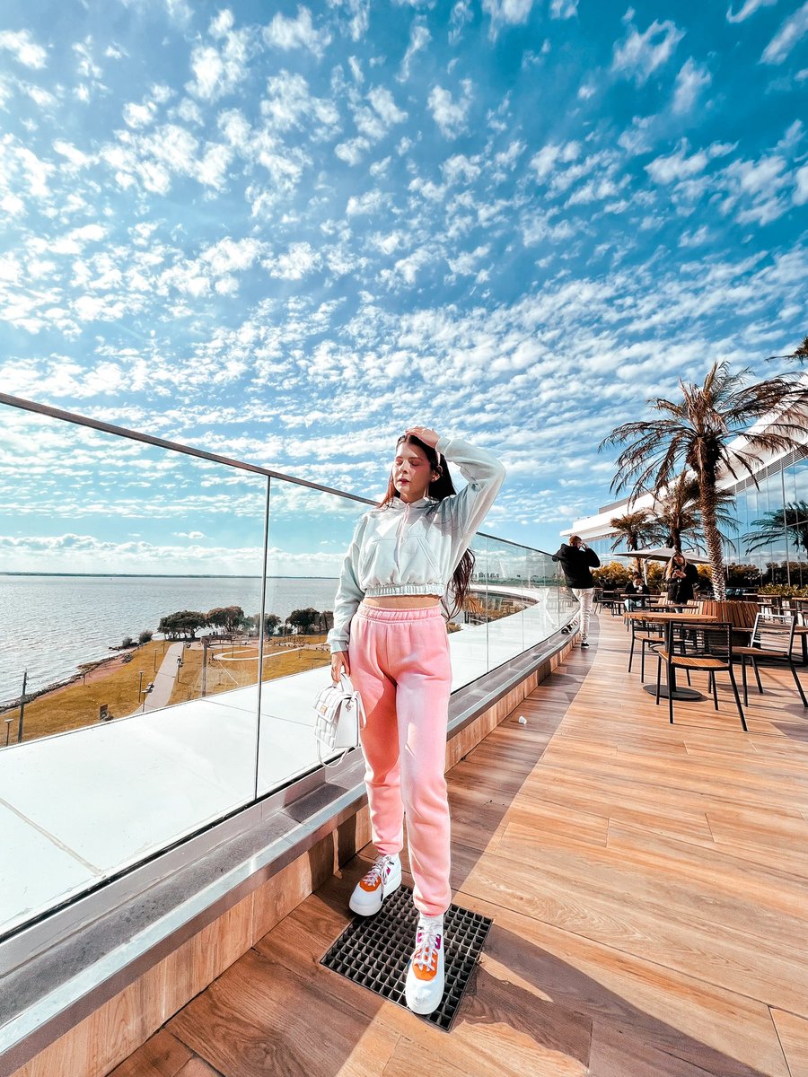 Glainá Boucinha • 👛 tweet media