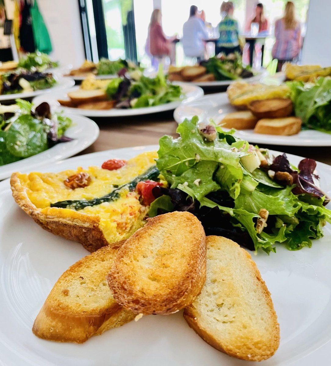 ChefSusanYtt's tweet photo. #ChefSusanYtterberg
#OrlandoPersonalChef
#FoodWriter
#CustomizedCooking 
https://t.co/Yqz0YbDsyn https://t.co/jeEkHMosJS
