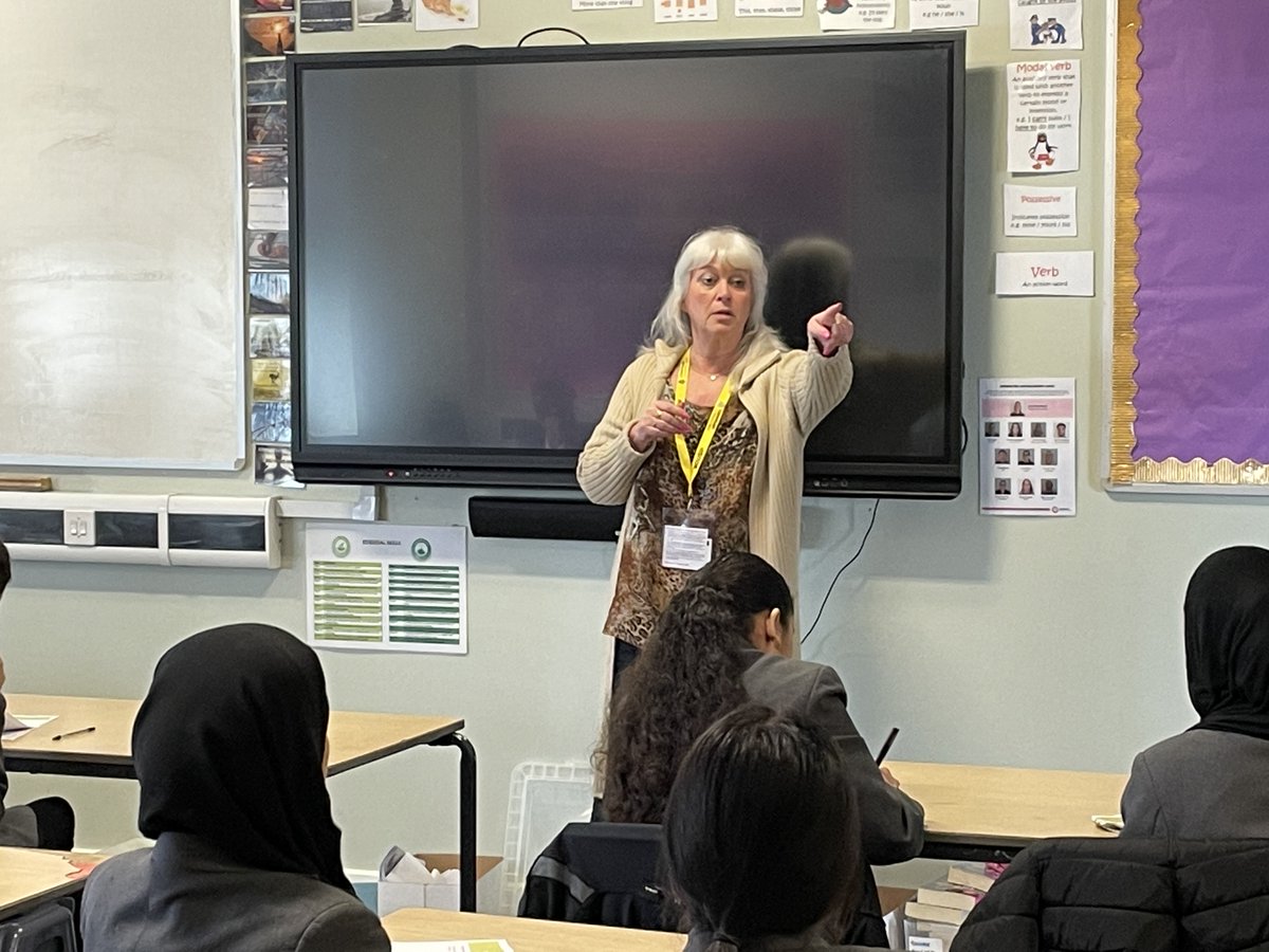 Judgemeadow's tweet photo. Year 7s exploring options and finding their calling with our 'What's My Job?' workshop at Judgemeadow! 🌟 Let's work together to achieve your career goals with @LeicesterEBC ! 💼🙌 #CareerSuccess #Judgemeadow #WhatsMyJob" https://t.co/yKifboJUun