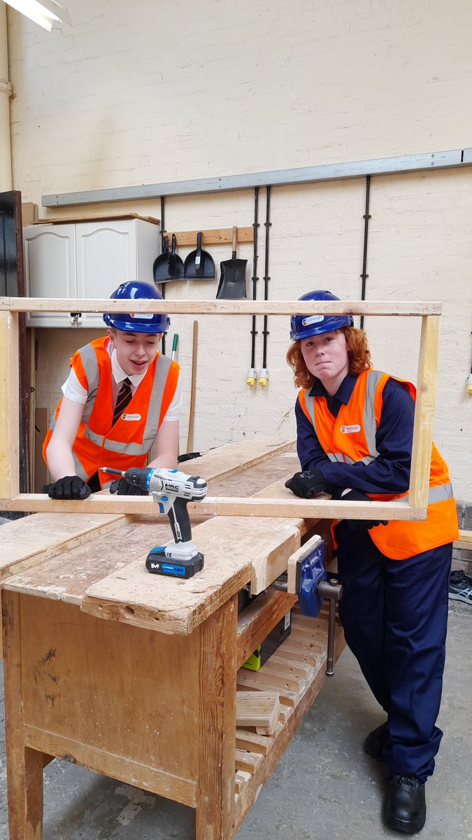 ashleighscot's tweet image. Our #CPP2023 students from @Belmont_DT are at @AyrshireColl this afternoon working with the Joinery team to make timber kit wall panels 👌🪚🔨👷‍♀️

@DYWAyrshire | @hubswscotland

#construction #teamwork #futurejoiners #timberkit #Partnerships