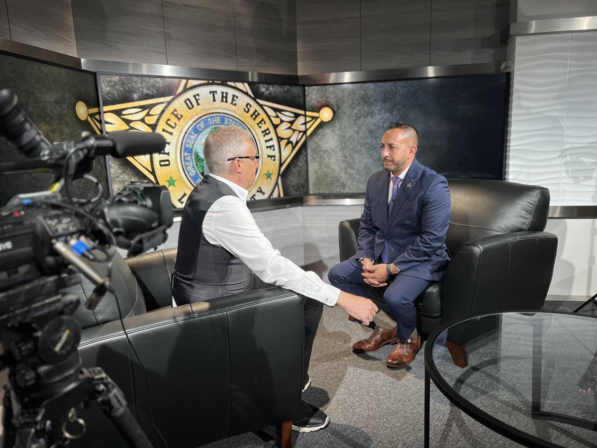 SheriffLeeFL's tweet photo. Sheriff Carmine Marceno is exclusively interviewing with @daveelias with @NBC2 on the newly implemented #GuardianProgram. The safety &amp; security of the students &amp; staff in our schools is a top priority. Sheriff Marceno is discussing the training. Stay tuned for the air date! https://t.co/A6S0L1AKGs