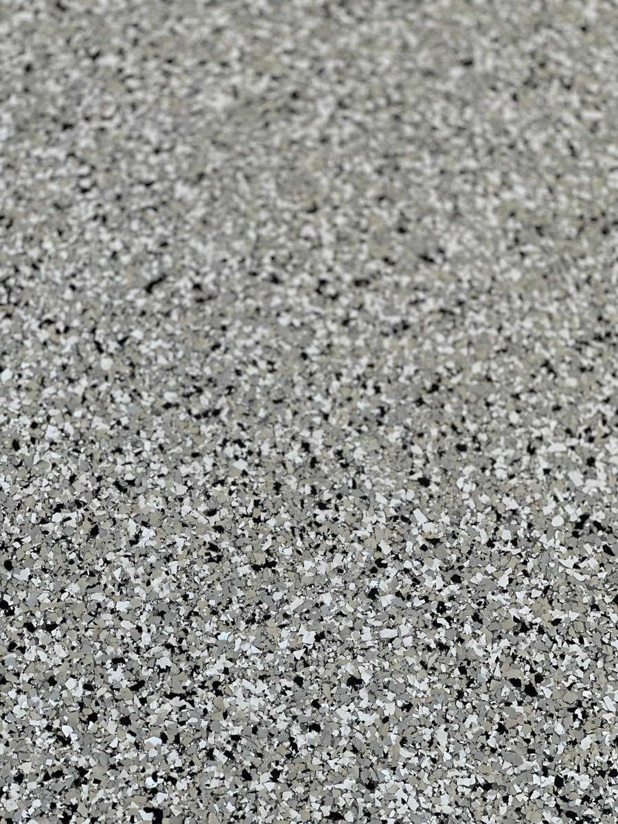 ControlGraffiti's tweet image. Check out this beautiful Vinyl Flake system our friends at Flipped Off ETX just completed in a barndeminium! Great job team!

#flooring #FlakeSystem #flakes #vinylflake #epoxy #epoxyflooring #epoxyresin #epoxyfloor #diy #flooringinstallation #flooringinstallation #rennovation