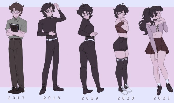 2 pic. Beware of the Pipeline - you might be next ? I cosplayed 2021's most popular meme and it was a