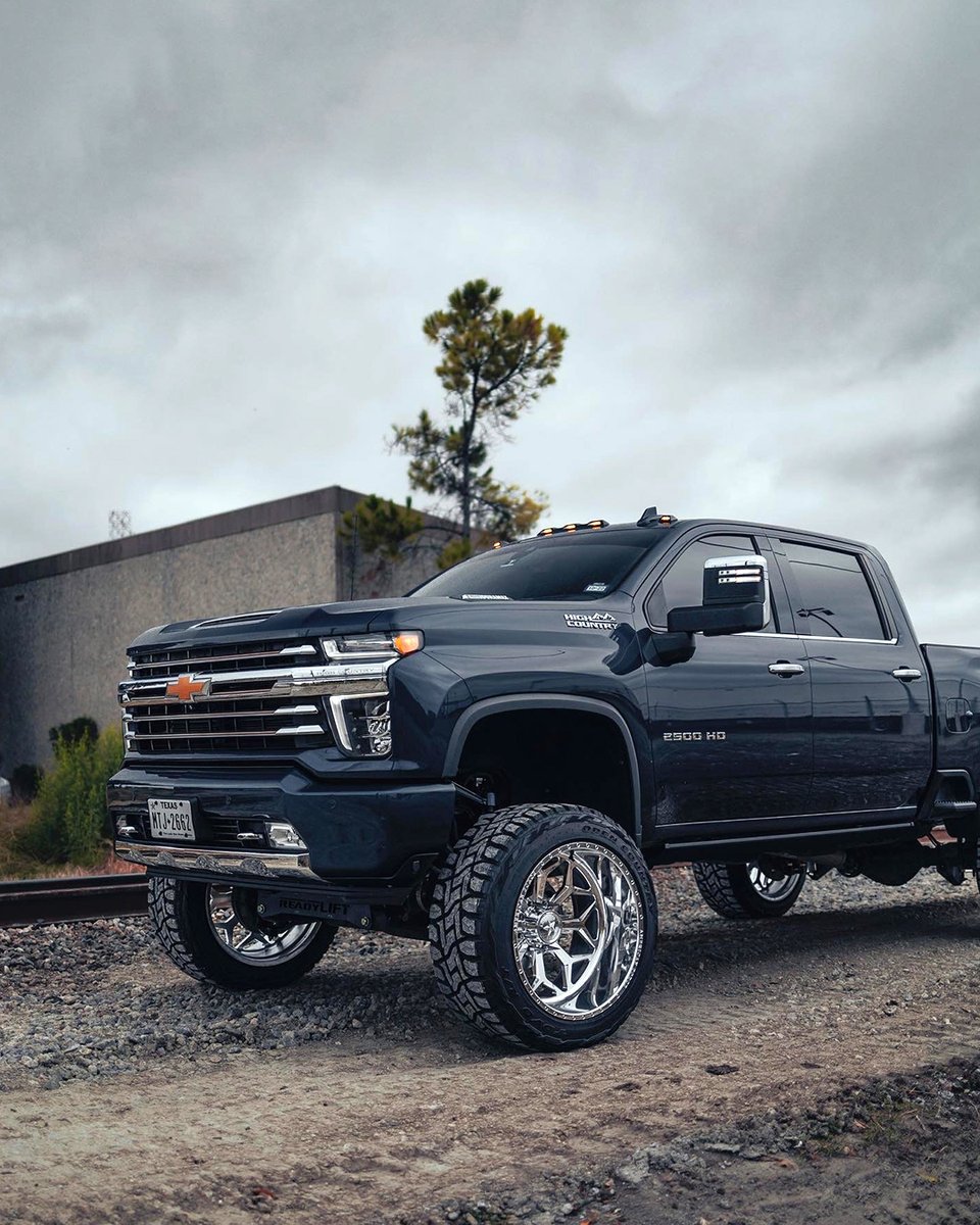 CARiD_com's tweet photo. Let freedom roam.
#caridtrucks #ModifiedTrucks #wheelscusto #Ram2500 #ram #ramtrucks #hemi #mopar #ram1500 #liftedram #trucks #5thgencummins #droppedtrucks #truckinlife #eastsidetrucks #donthate #dodge #4x4 #trucklife #cummins #dodgeram https://t.co/nrpAa0oxBr
