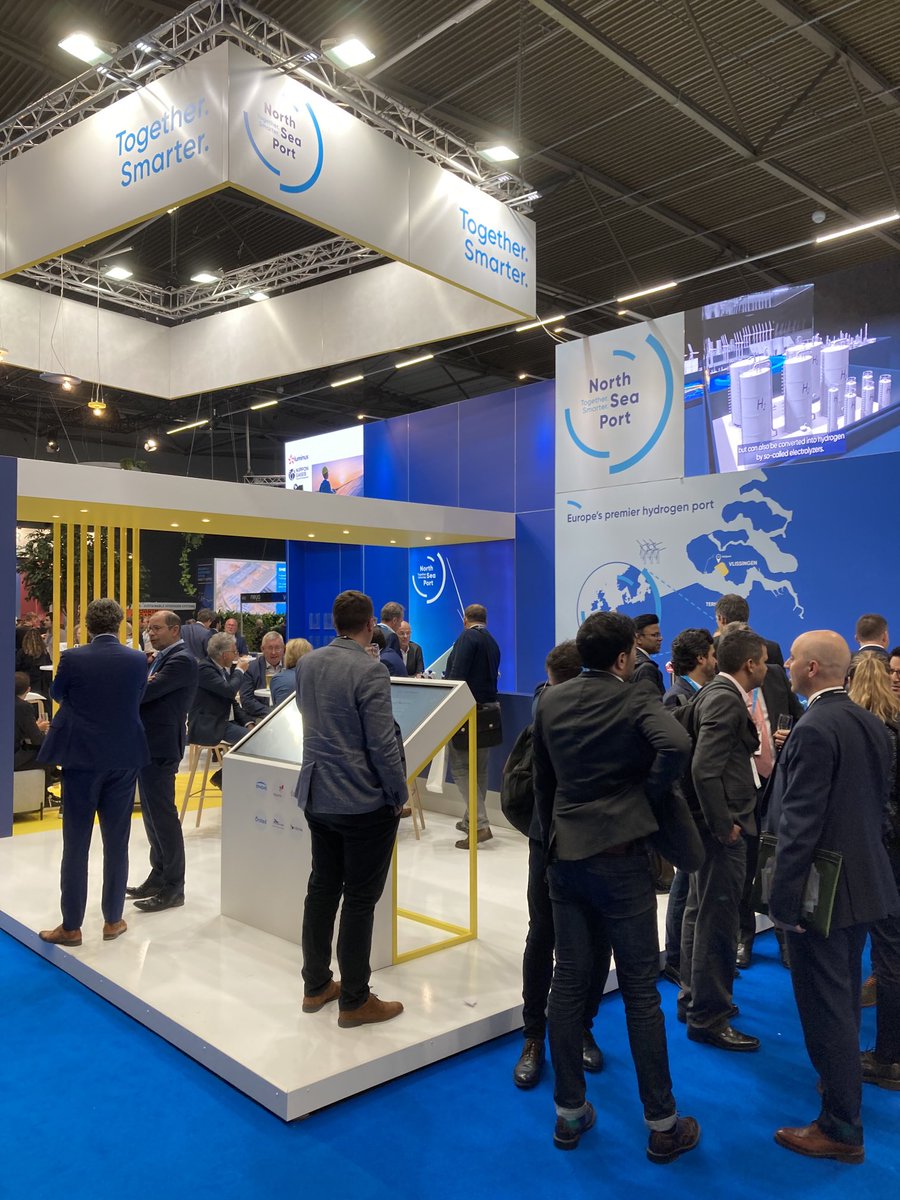 peter_geertse's tweet photo. 45 minuten voor het einde van de beurs nog een druk bezochte stand op de voor ons zeer succesvolle World Hydrogen Summit. https://t.co/4IpOkDT99p