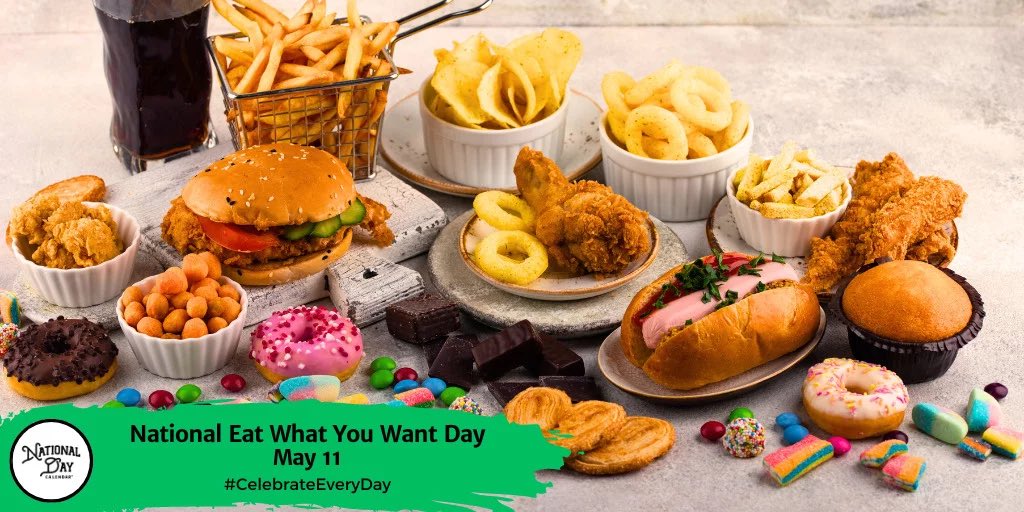 Real_KingJeremy's tweet image. Happy #NationalEatWhatYouWantDay!! I’ll have the chicken sandwich and fries, please!! 🐓🍟 #LoveMeAChickenSandwich #FriesPlease