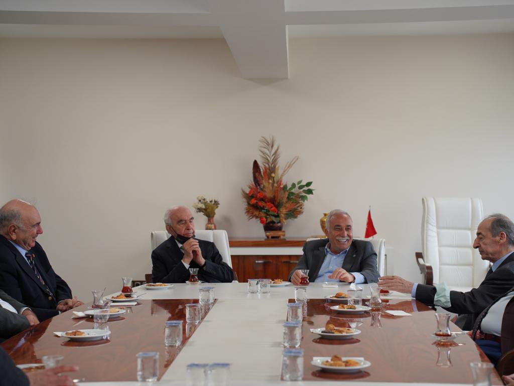 aefakibaba's tweet photo. Mardinliler Eğitim ve Dayanışma Vakfı’nın misafiriydik.

Bizleri oldukça güzel ağırlayan MAREV Vakfı Yönetimi’ne çok teşekkür ederiz.
@meral_aksener 
@KoyluogluFaruk 
@iyiparti @iyipartiankara https://t.co/o2v5ZtzXCp