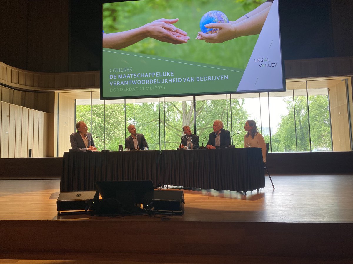 Kwaliteit is weer top bij congres “ de maatschappelijke verantwoordelijkheid van bedrijven” van ⁦<a href="/Legalvalley/">Legal Valley</a>⁩ . Professionele begeleiding van ⁦@rensdejong⁩ !