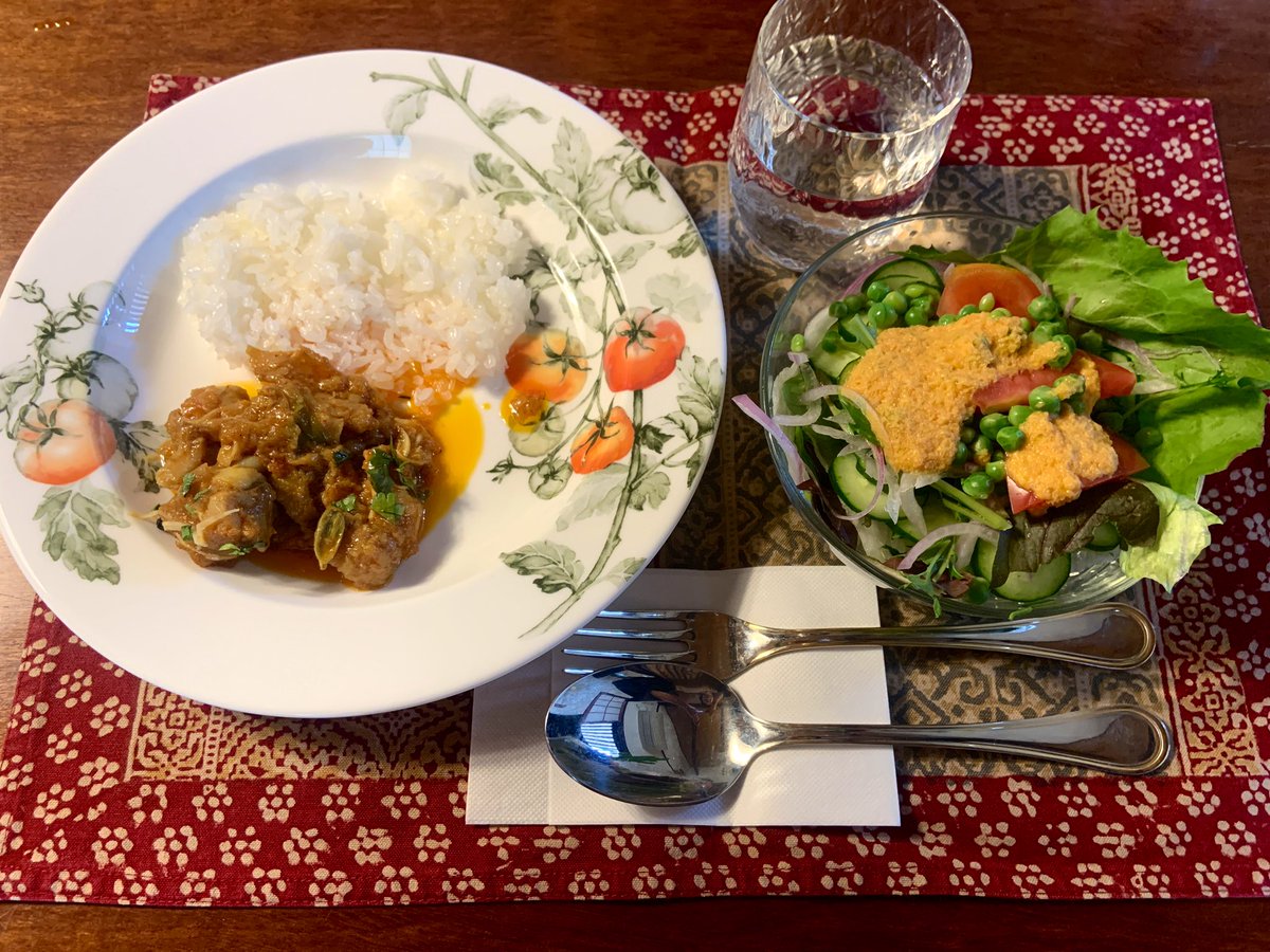 blackcatMUGA's tweet photo. パキスタンのチキンカレーを教えてもらいました🥄✨
美味しかった
そして異文化交流も
楽しかった😃 https://t.co/PPY5wVEQjn