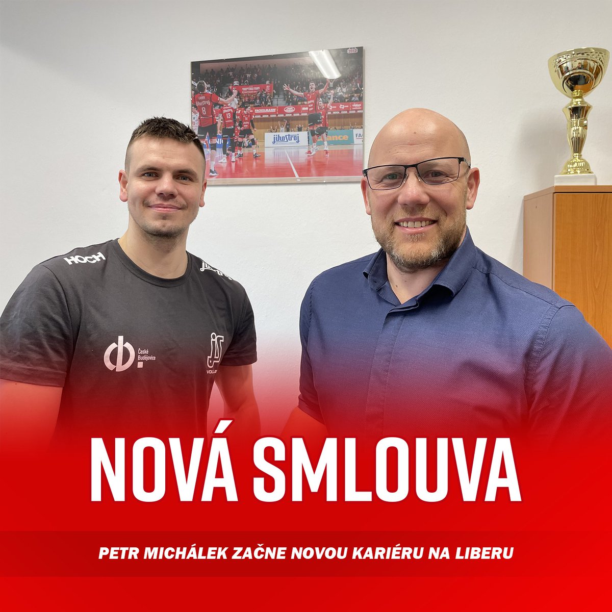 VKJihostroj's tweet photo. ✍🏻 | Přichází první várka odtajňování změn v kádru 💣 Martina Kryštofa na postu libera nahradí původem smečař Petr Michálek, který vytvoří rovnocennou dvojici s Michaelem Kovaříkem👌🏻 Oba se dohodli na prodloužení smluv 😍

PODROBNOSTI ➡️ https://t.co/p2BTogmzN1 https://t.co/I4Jjo2tDev