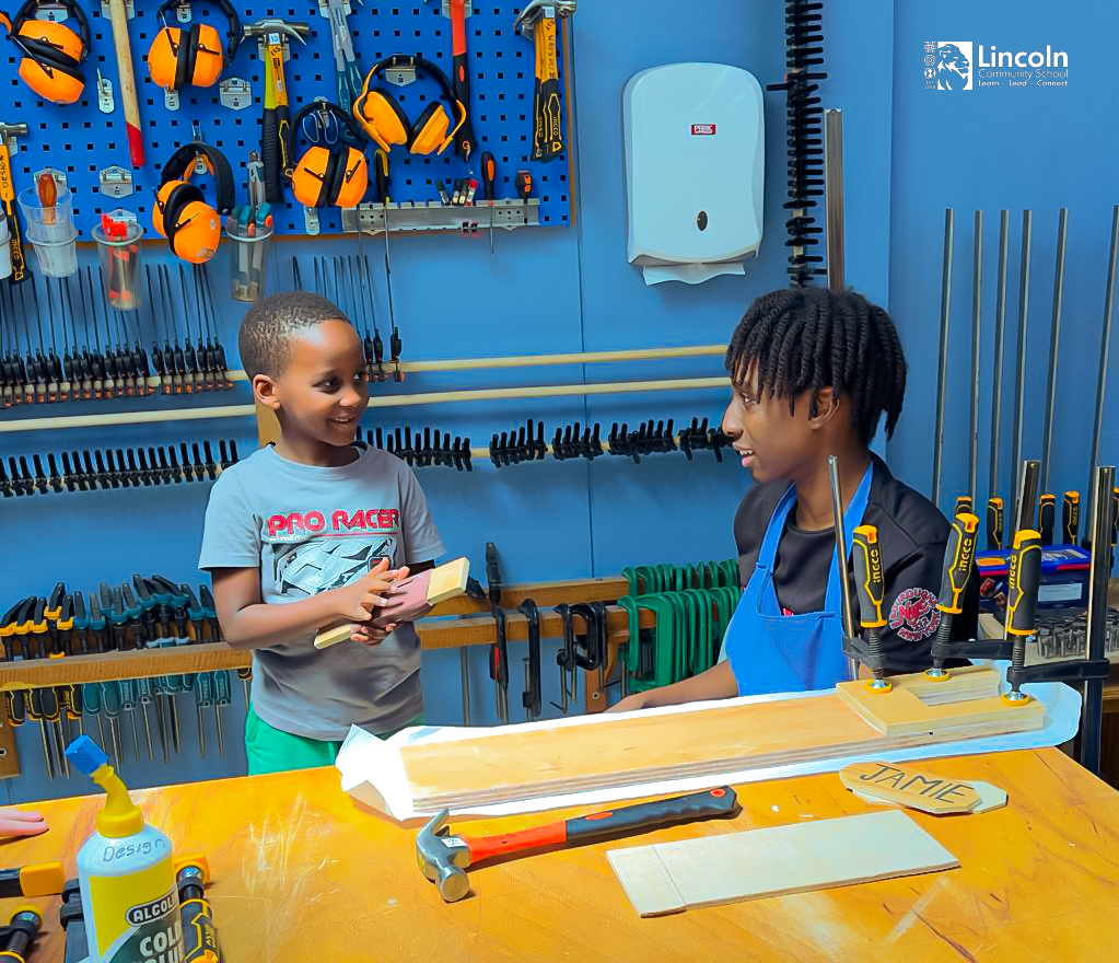 LCSGhana's tweet image. When G10 meets ECC in a collaborative design project, amazing ideas come to life! It's inspiring to see how different perspectives & skills can merge into a truly innovative work of art. Let's celebrate this unique collaboration that breaks boundaries.
#lcsghana #DesignClass